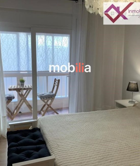 12115704.jpg